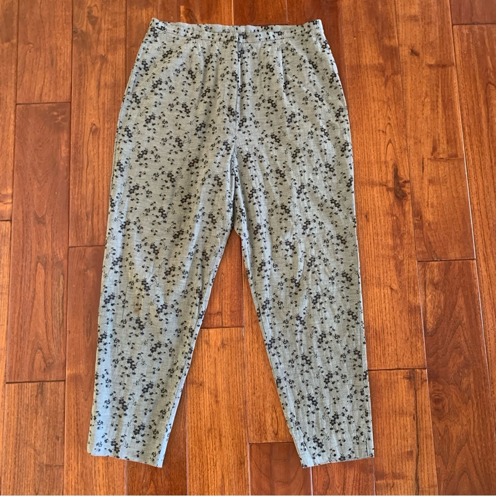 NORDSTROM  flat front silky pants Size 12 Classiques Entier Grey Cherry Blossom